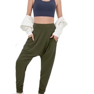 Halara Halem Joggers Size Small